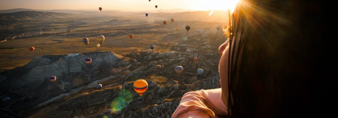 6-Experiencias-de-viagens-que-todo-viajante-sonha-em-viver-1200x800